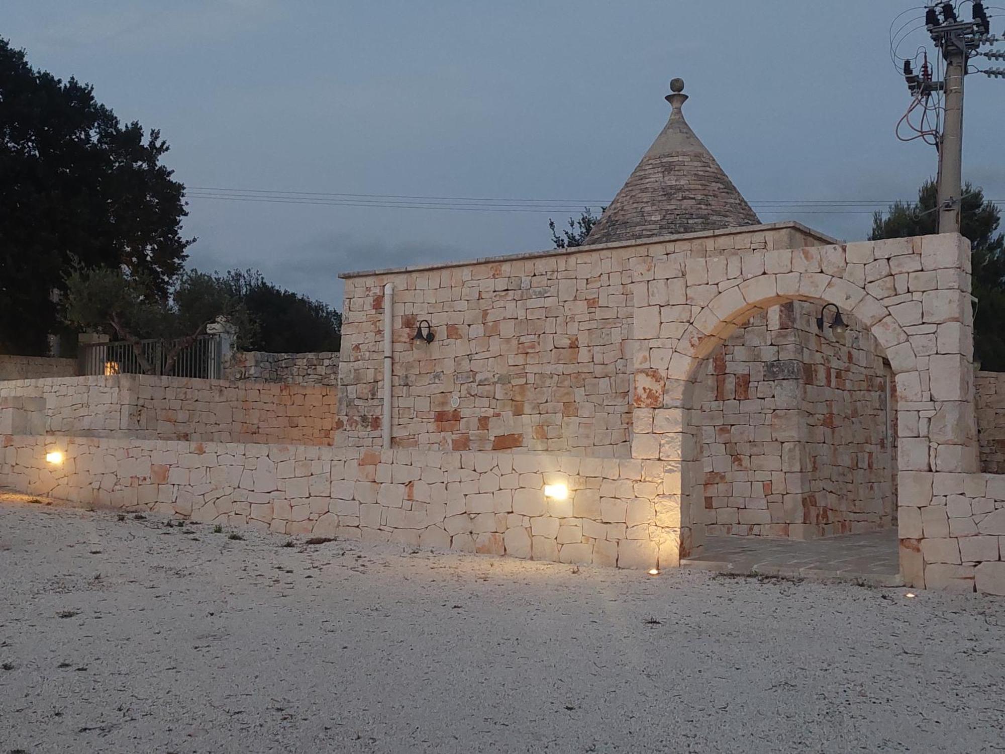 Villa Trullo Amico Cisternino Esterno foto