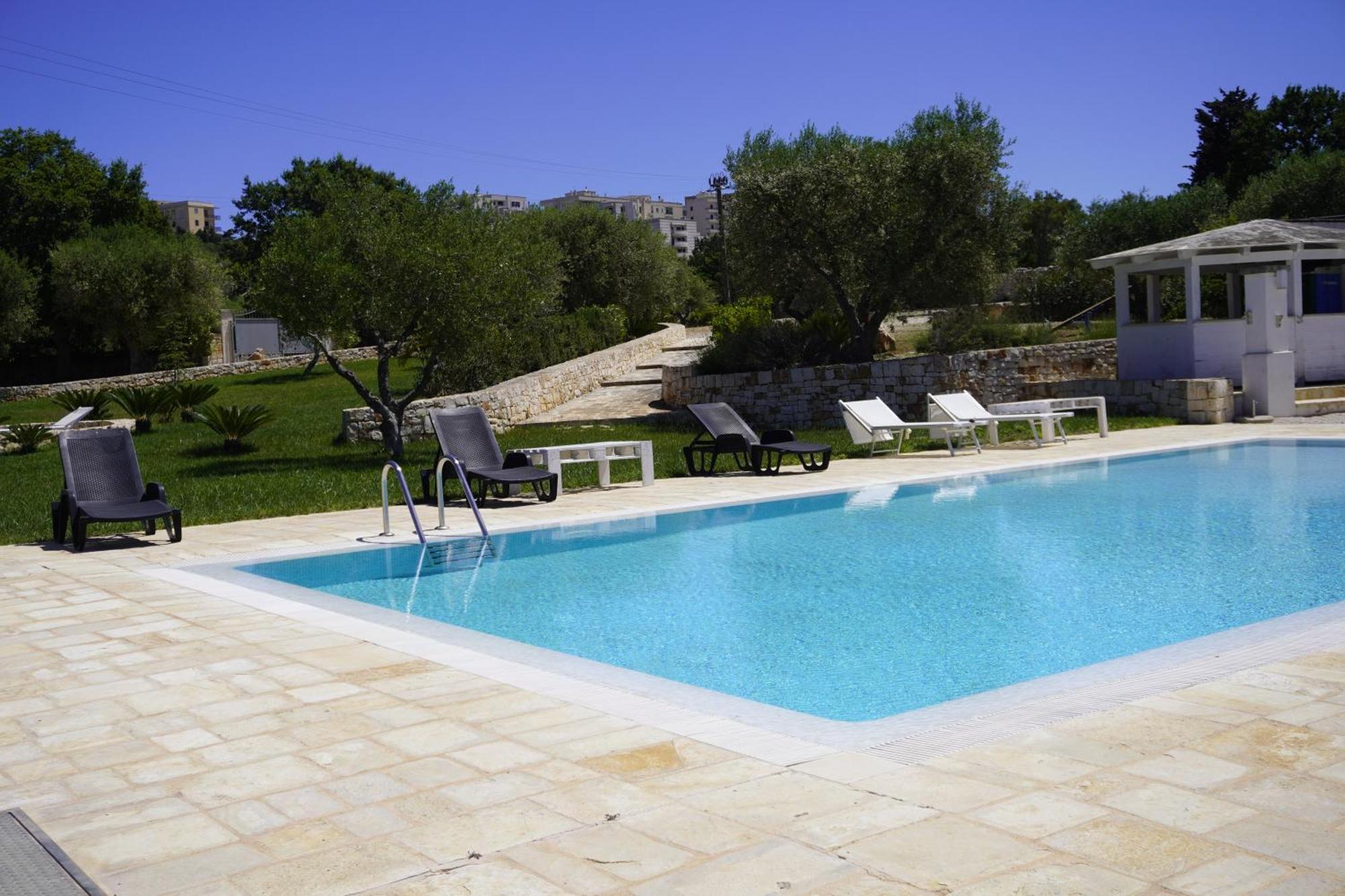 Villa Trullo Amico Cisternino Esterno foto